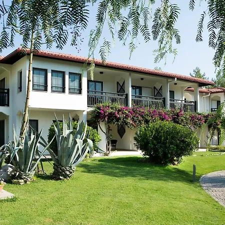 Tui Blue Park 4* 사리게르메